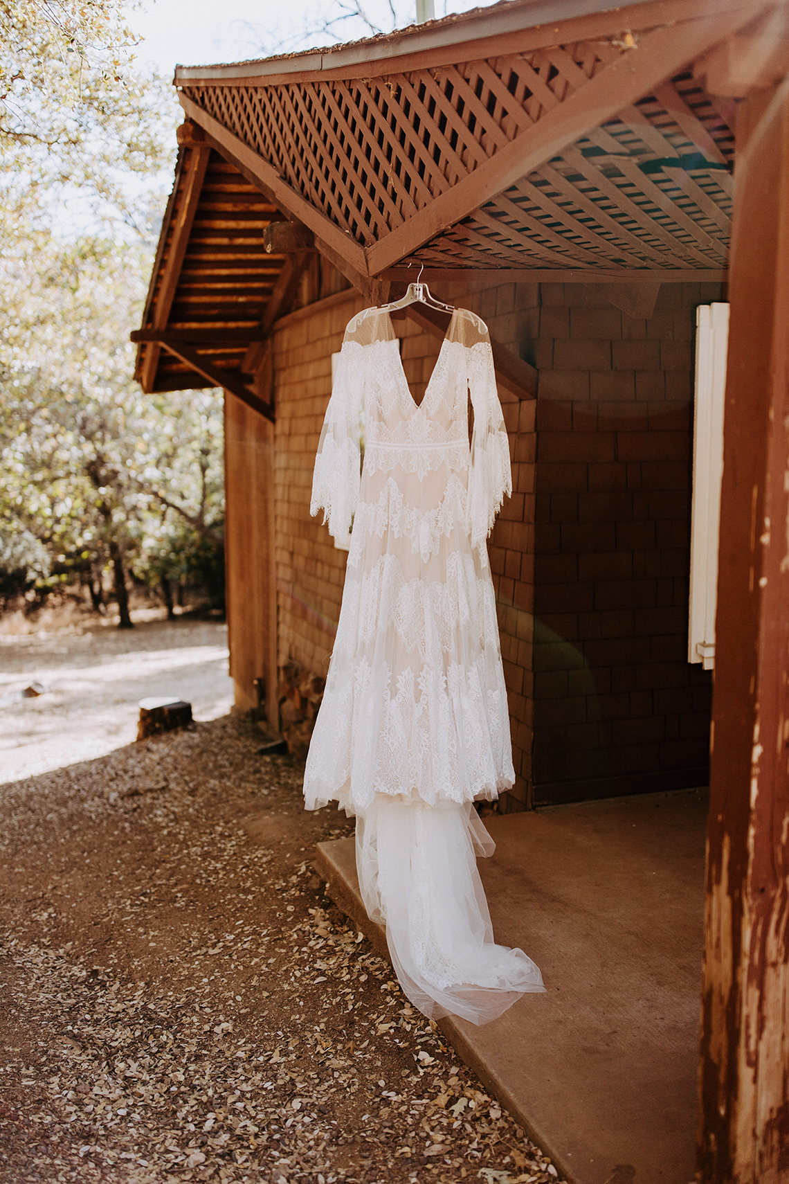 Bohemian and Rustic Wedding Inspiration with Pampas Grass – Parallel33 Photography – Esoteric Bride 16