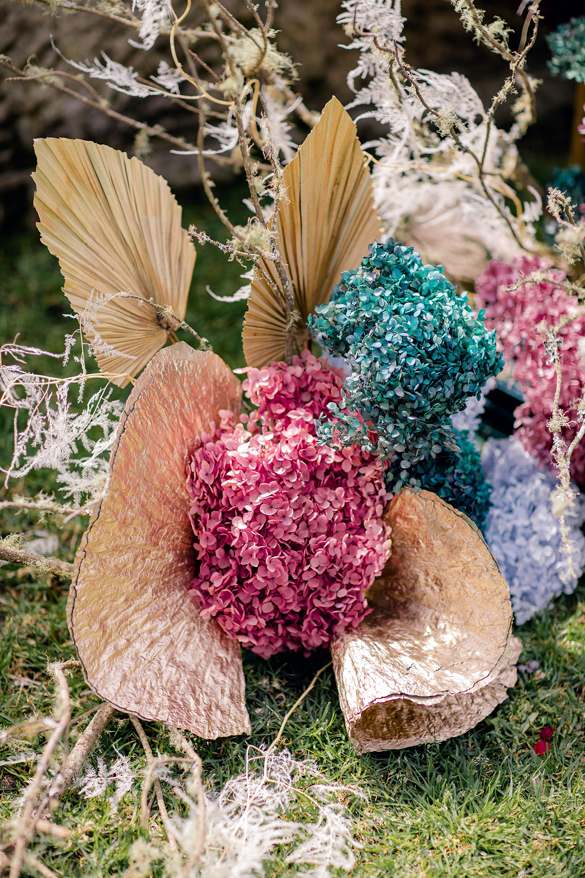 Gorgeous Chinese Tea Ceremony and Wedding Inspiration with Orchids – Clarzzique – Lilelements 35