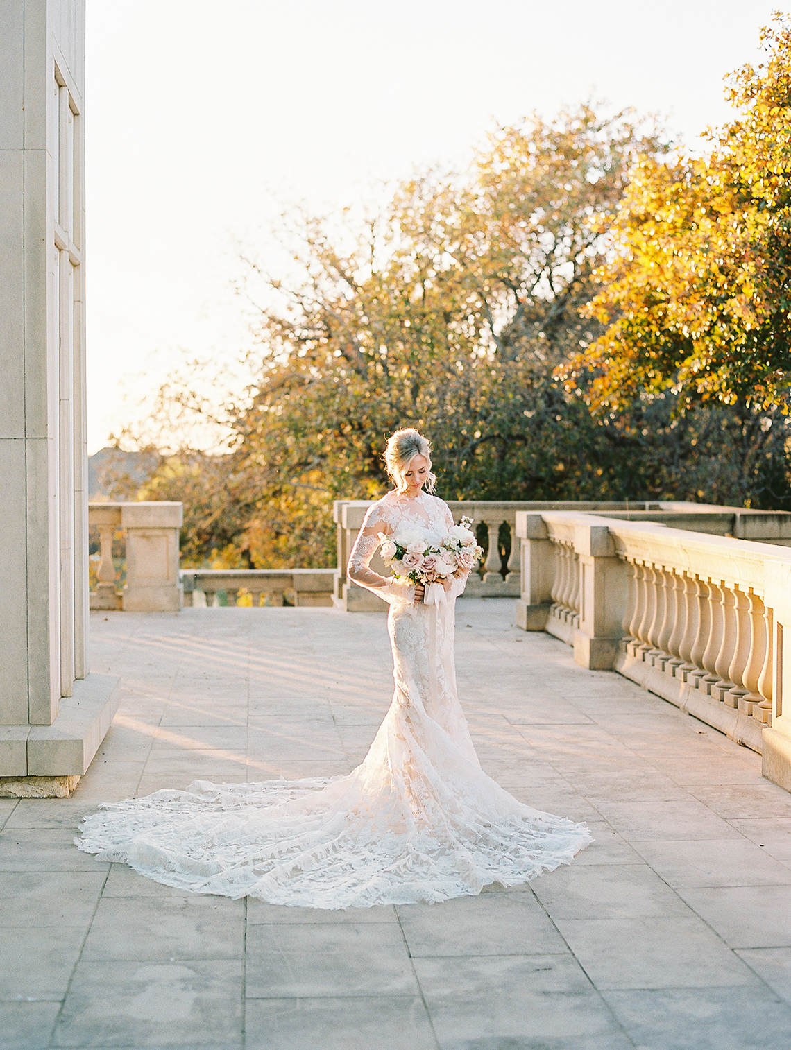 Loire Valley Inspired Wedding Editorial at a Texas Chateau – Erin Wilson Photography – Britt Jones Co 37