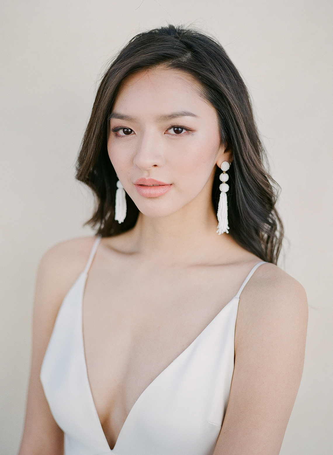Clean and Cool Wedding Inspiration at the Los Angeles Cara Hotel – Milk Events – Jeremy Chou Photography 35