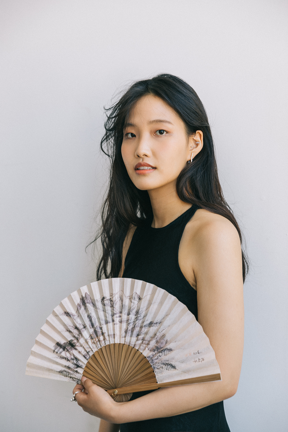 Modern Korean Wedding Inspiration in Watermelon Red – Bliss by Choi – Kelly Kang Weddings – Bridal Musings 11