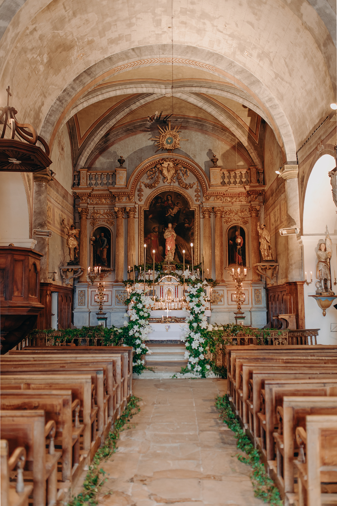James Bond Wedding Inspiration in the South of France – WEP in Provence – Elise Morgan – Hotel Crillon Le Brave 26